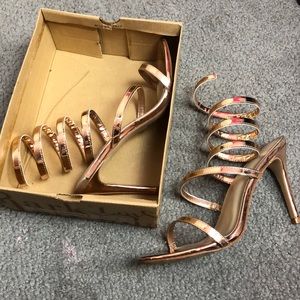 Rose Gold Wind Up Heels ✨
